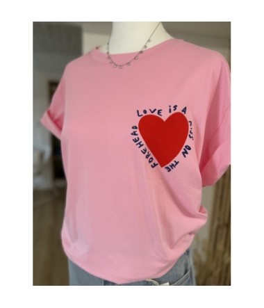 Tee Shirt Love is a kiss