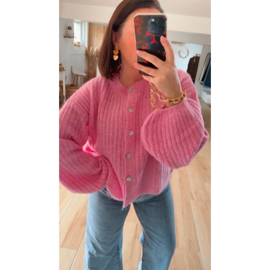 Gilet femme en maille douce boutons, manches bouffantes, coloris rose ou orange